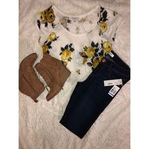 NWT Kensie Skinny Jeans! Size 26! Dark wash